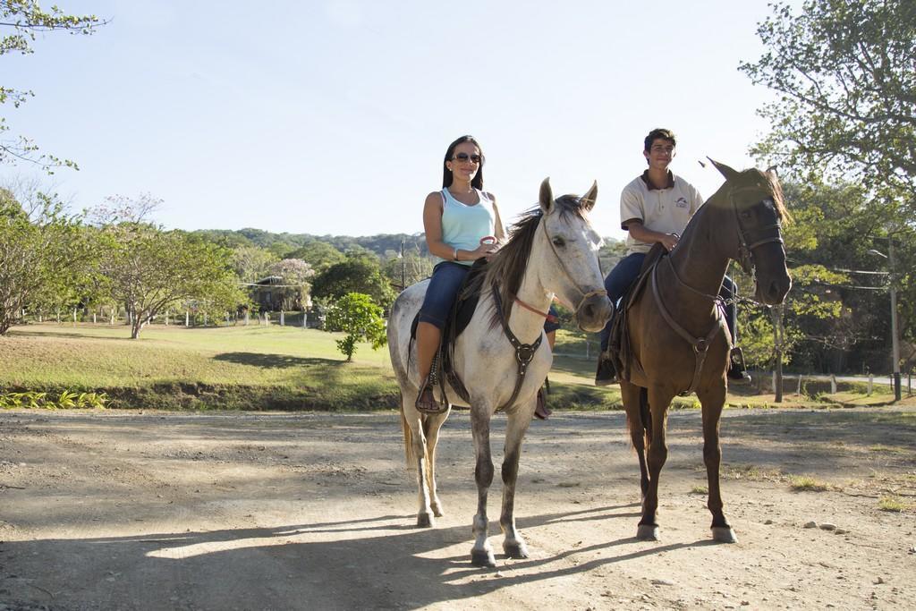 Hotel Hacienda El Rodeo Vueltas Exteriör bild